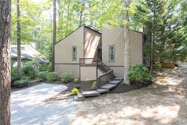 3211 Fox Chase Dr, Midlothian, VA 23112 - view of front of home with stairway
