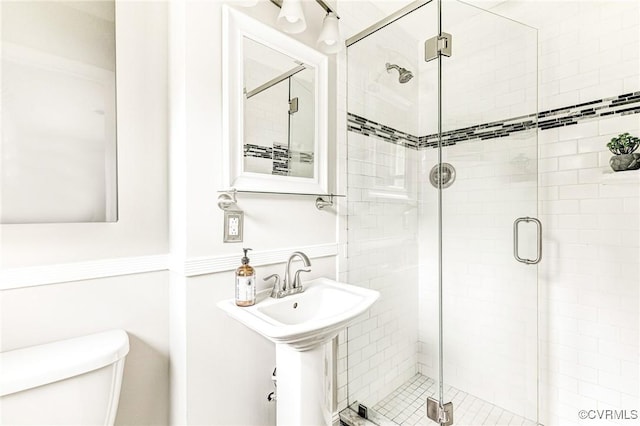 3 Milby Cir, Sandston, VA 23150 - bathroom featuring toilet and a shower stall