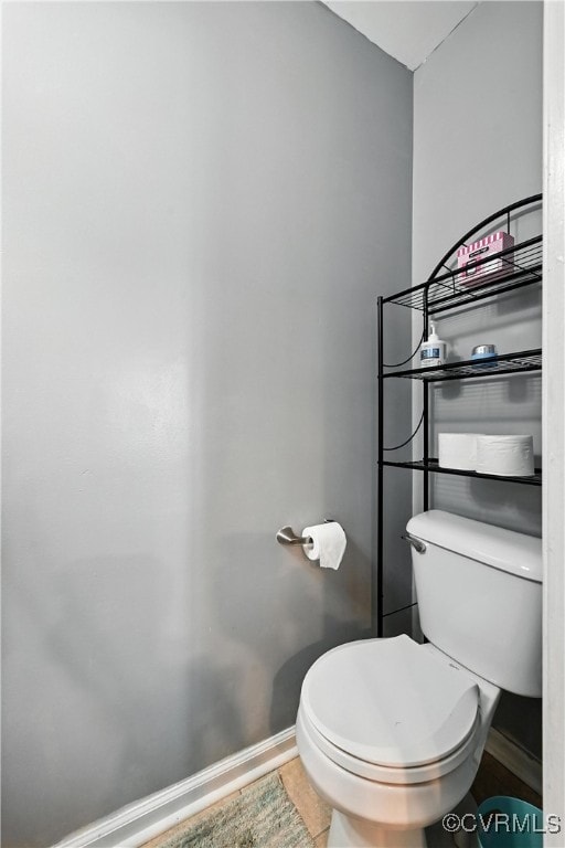 16731 Amherst Oak Ln, Chesterfield, VA 23834 - bathroom with toilet and baseboards