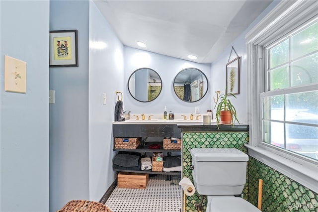 3942 Hickory Rd, Richmond, VA 23235 - bathroom featuring toilet