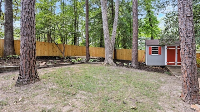 636 Spirea Rd, North Chesterfield, VA 23236 - fenced backyard featuring a storage shed
