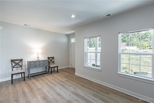 14106 Botsford Ave, Chesterfield, VA 23831 - sitting room featuring light wood finished floors, plenty of natural light, and recessed lighting