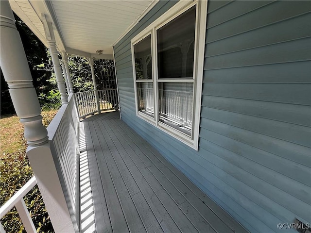 16200 Hunters Ridge Ln, Moseley, VA 23120 - view of porch