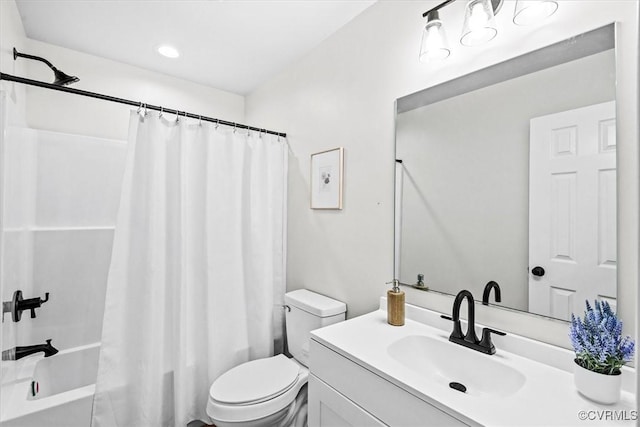487 Deep Landing Rd, Tappahannock, VA 22560 - bathroom featuring vanity and shower / bathtub combination with curtain