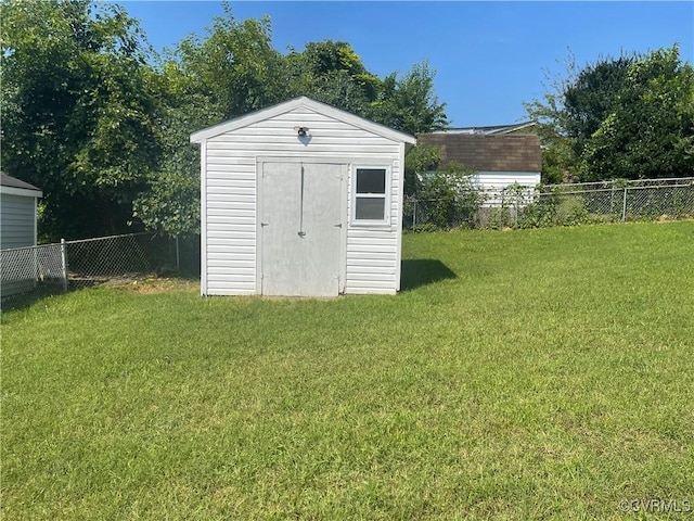 38 Spring Ct, Petersburg, VA 23803 - view of shed featuring a fenced backyard
