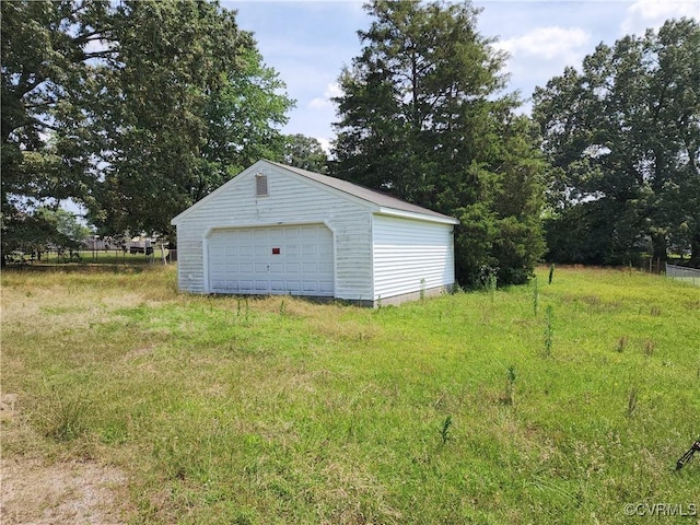 25521 Ferndale Rd, Petersburg, VA 23803 - view of detached garage