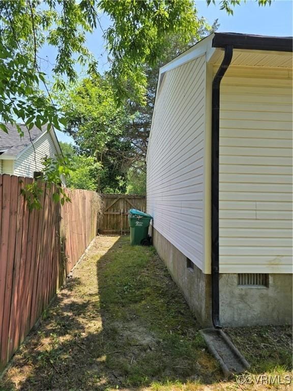 5102 Randall Ave, Henrico, VA 23231 - view of side of home with crawl space
