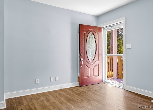 2803 Drewrys Bluff Rd, Chesterfield, VA 23237 - entryway featuring wood finished floors and baseboards