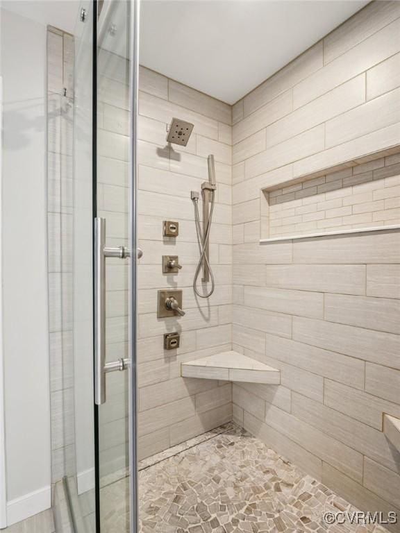 13625 Brandy Oaks Rd, Chesterfield, VA 23832 - bathroom with a stall shower