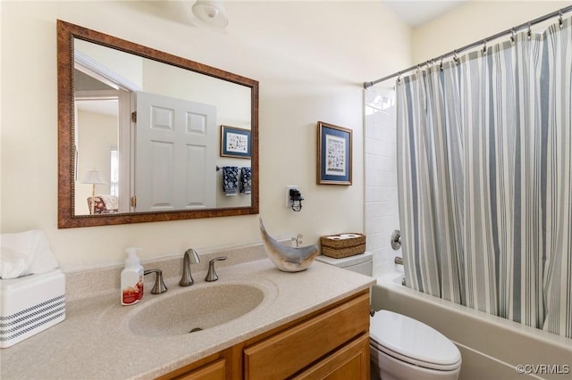 818 Krim Point Loop, Midlothian, VA 23114 - full bath with vanity and shower / bath combo with shower curtain