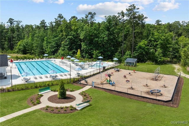 7285 Crosswinds Dr, North Chesterfield, VA 23234 - view of community pool