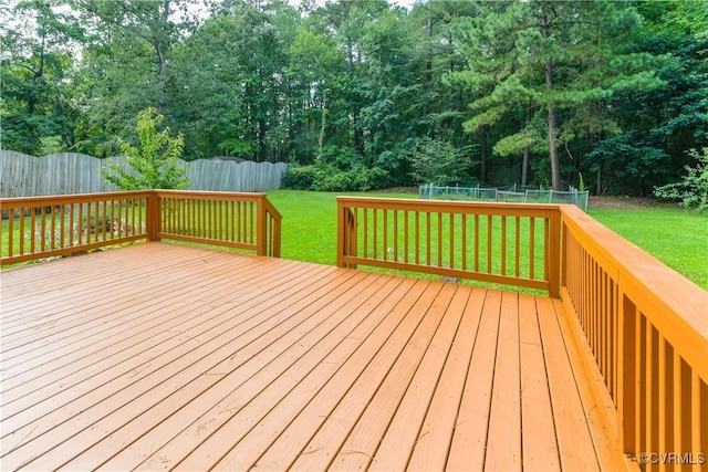 10002 Laurel Lakes Dr, Glen Allen, VA 23060 - deck with a fenced backyard