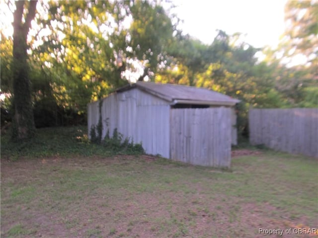 6847 Williams Landing Rd, Hayes, VA 23072 - view of yard featuring an outbuilding