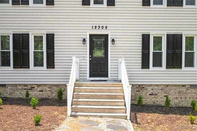 12305 Leesburg Cir, Midlothian, VA 23112 - property entrance with crawl space
