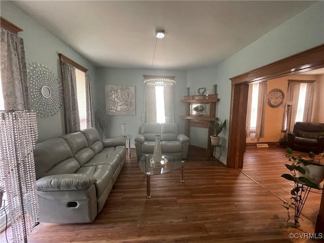 319 W 27th St, Richmond, VA 23225 - living area featuring wood finished floors and baseboards