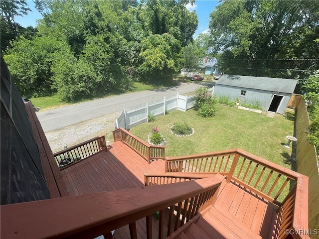 319 W 27th St, Richmond, VA 23225 - view of wooden deck
