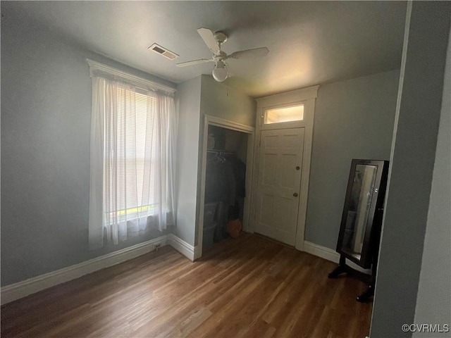 319 W 27th St, Richmond, VA 23225 - entrance foyer featuring wood finished floors, ceiling fan, and plenty of natural light