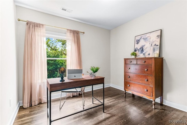 8101 Lake Shore Dr, North Chesterfield, VA 23235 - office space with wood finished floors and baseboards