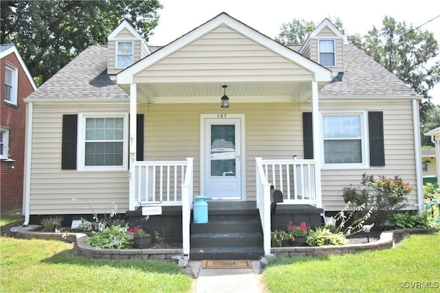 307 Washington Ave, Colonial Heights, VA 23834 - photo 1