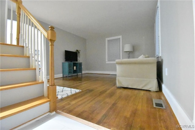 307 Washington Ave, Colonial Heights, VA 23834 - photo 2
