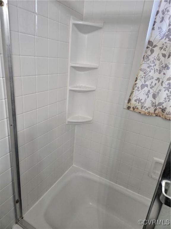 2707 Academy Rd, Powhatan, VA 23139 - full bathroom featuring  shower combination