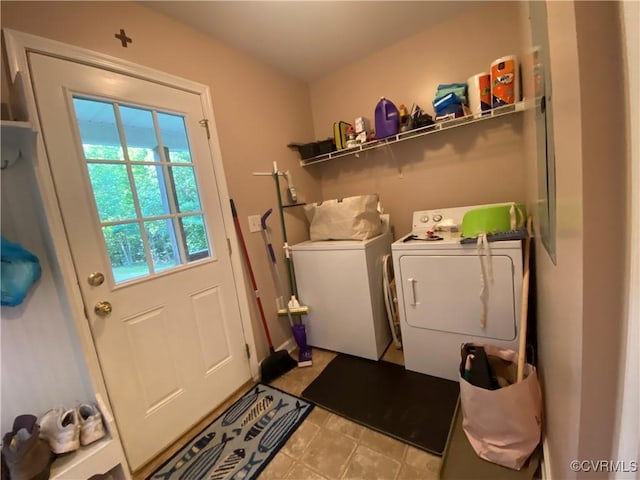 4554 Plank Rd, Kenbridge, VA 23944 - washroom with washing machine and clothes dryer