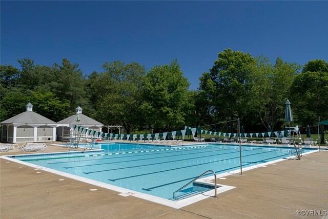 13009 Huntsteed Ct, Henrico, VA 23233 - community pool with a patio