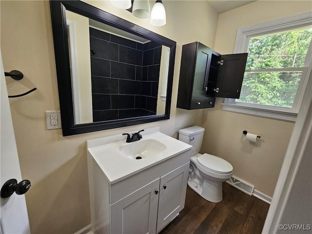 1982 Redd Shop Rd, Farmville, VA 23901 - bathroom with wood finished floors, vanity, and a shower