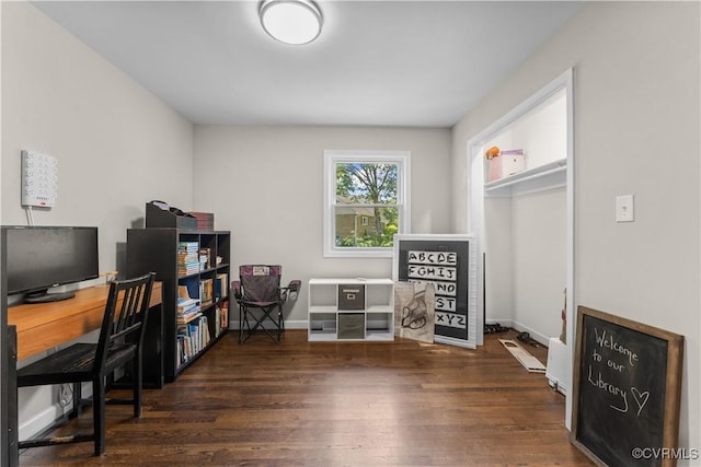 2419 Fon Du Lac Rd, Henrico, VA 23229 - office space featuring wood finished floors and baseboards