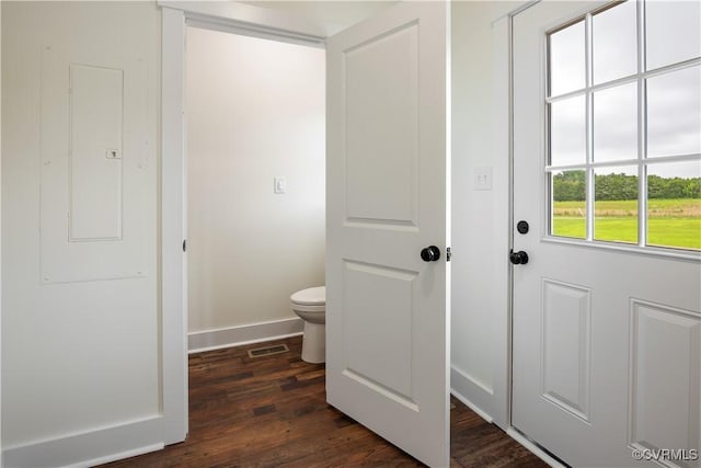 1175 Anderson Hwy, Cumberland, VA 23040 - entryway with dark wood-style flooring and baseboards