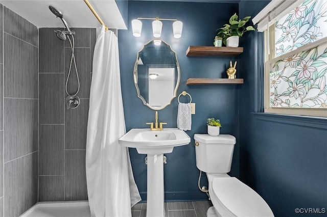 1101 Clearlake Rd, Chesterfield, VA 23236 - bathroom featuring a tile shower