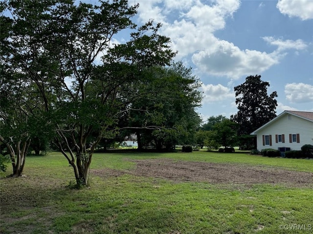 000 Howard St, Urbanna, VA 23175