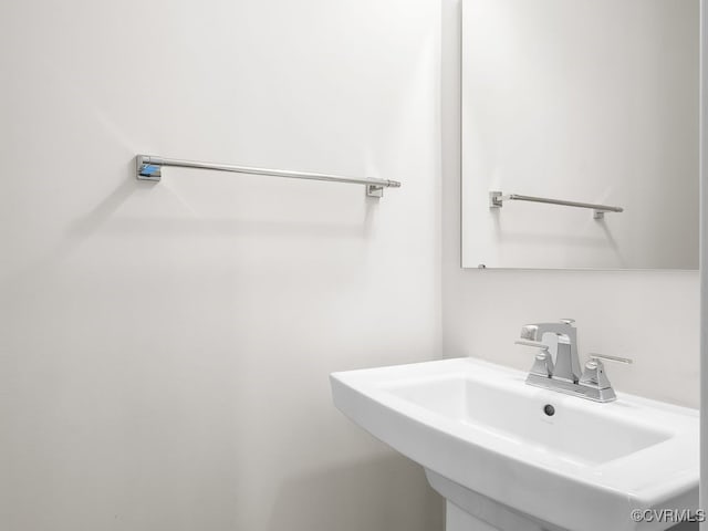 341 Crofton Village Ter Unit Kd, Chesterfield, VA 23114 - bathroom with a sink