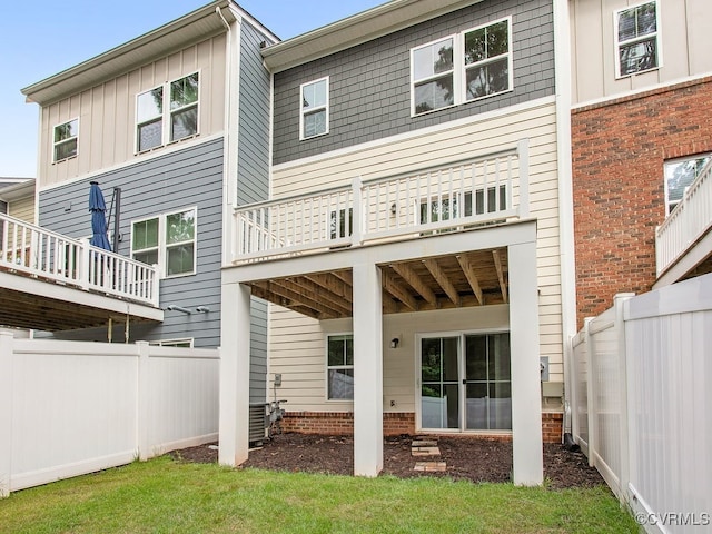 341 Crofton Village Ter Unit Kd, Chesterfield, VA 23114 - back of property with board and batten siding and a wooden deck