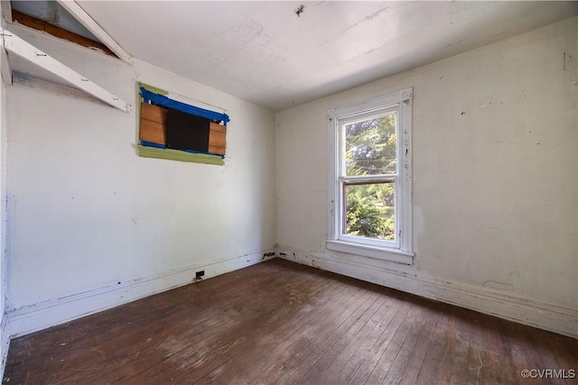 415 W 24th St, Richmond, VA 23225 - unfurnished room featuring wood-type flooring and baseboards