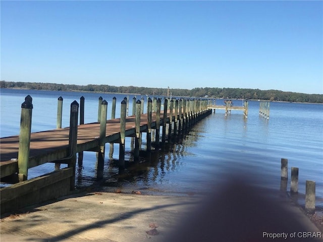 27 E W Pkwy, Gloucester, VA 23061