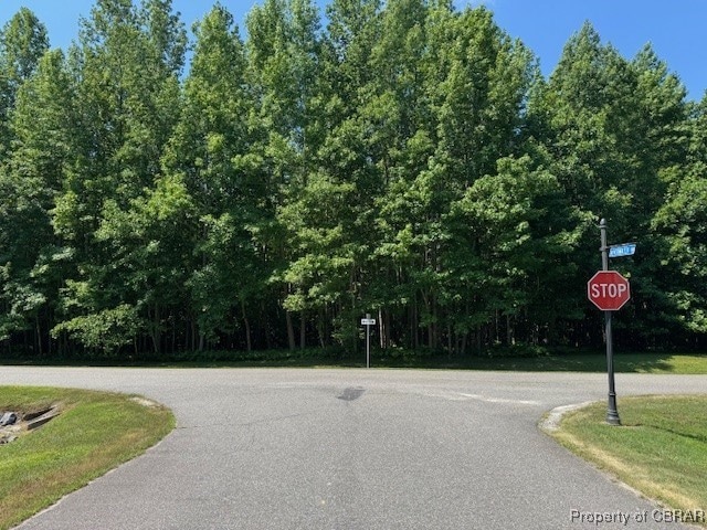 27 E W Pkwy, Gloucester, VA 23061