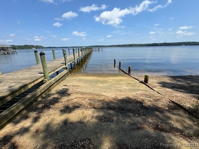 27 E W Pkwy, Gloucester, VA 23061