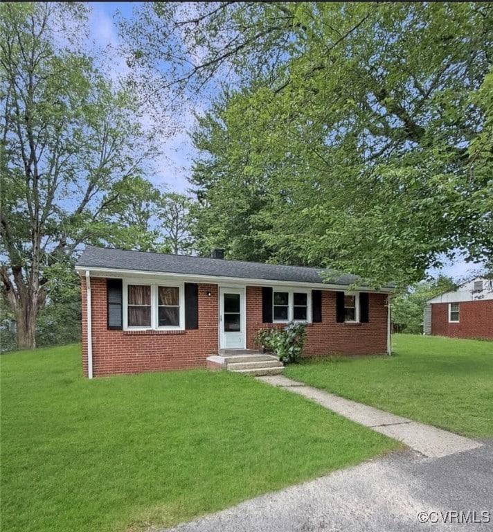 2810 Bertram Rd, Richmond, VA 23224 - photo 1