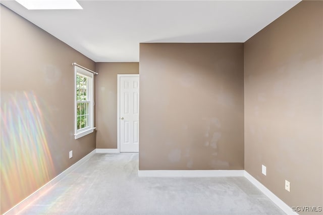 1424 Laurel Top Dr, Midlothian, VA 23114 - unfurnished room with light colored carpet and a skylight