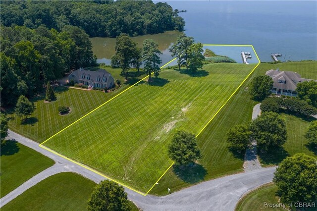 2 River Village Dr, Weems, VA 22576