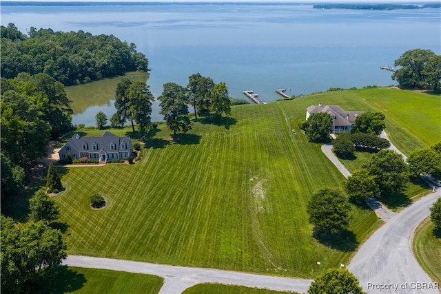 2 River Village Dr, Weems, VA 22576