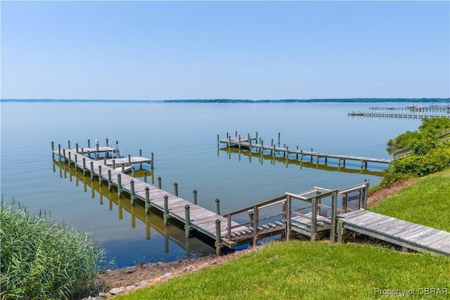 2 River Village Dr, Weems, VA 22576