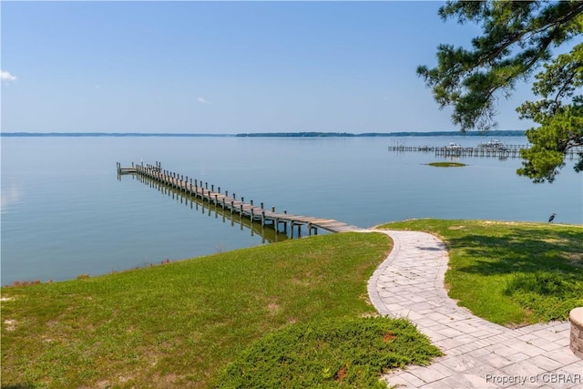 2 River Village Dr, Weems, VA 22576