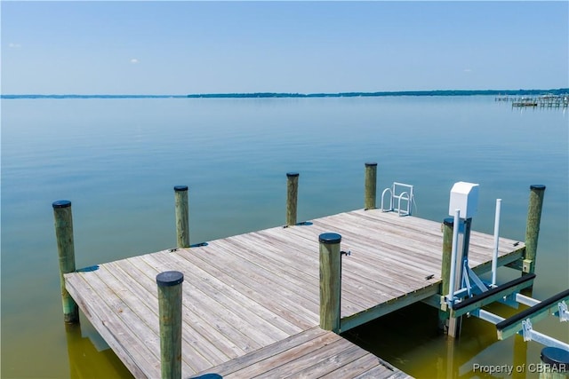 2 River Village Dr, Weems, VA 22576