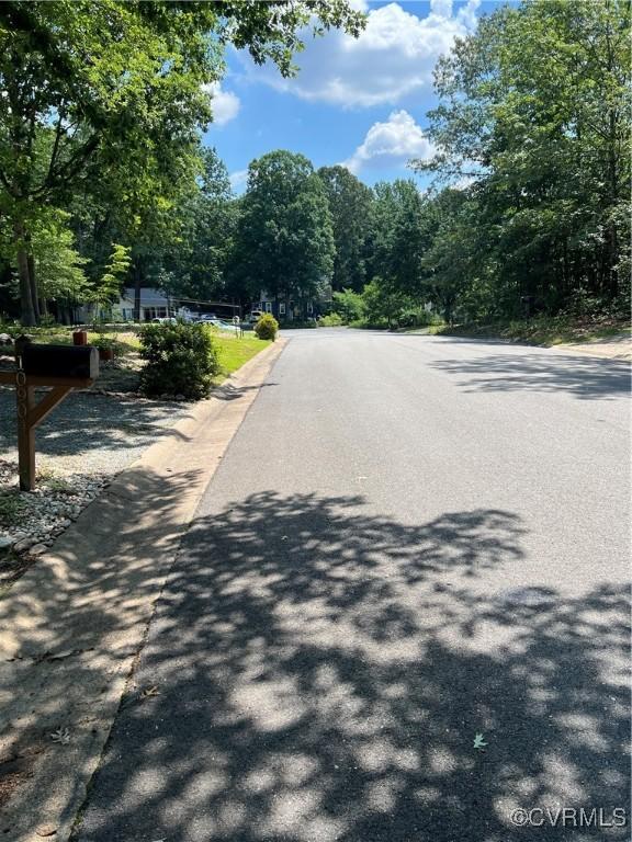 10904 Robin Spring Ln, Glen Allen, VA 23060 - view of asphalt road
