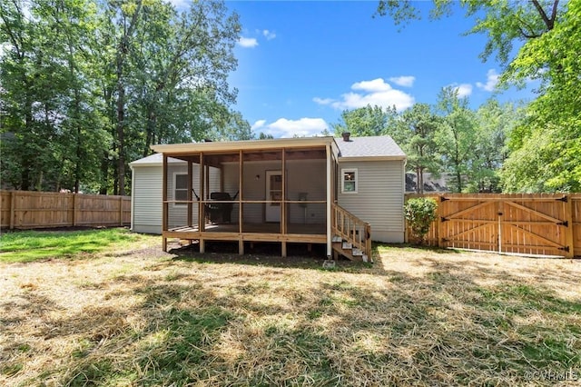 611 Queensway Rd, North Chesterfield, VA 23236 - rear view of house featuring a gate, a fenced backyard, and a sunroom