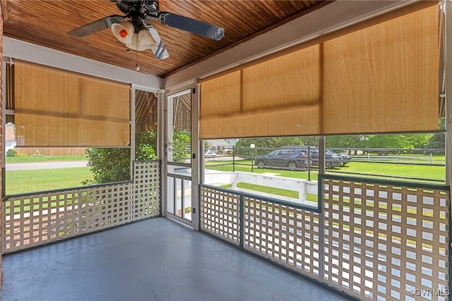 501 E Azalea Ave, Richmond, VA 23227 - unfurnished sunroom with ceiling fan
