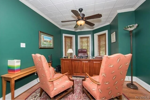 1638 Fallen Timber Trl, Powhatan, VA 23139 - living area featuring wood finished floors, ornamental molding, and a ceiling fan