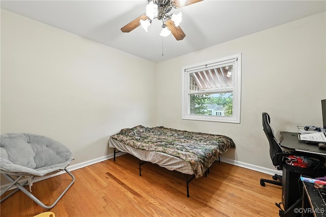 1593 Baxter Rd, Prince George, VA 23875 - bedroom with light wood-style floors, an office area, and ceiling fan